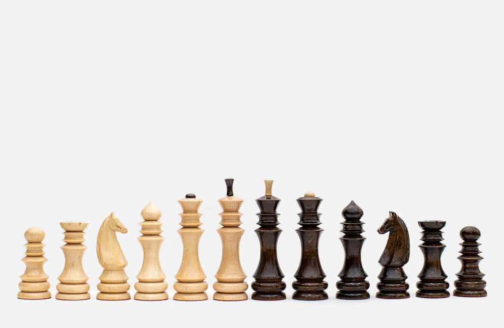 Pomegranate and Grapevine chess and backgammon set - view 6