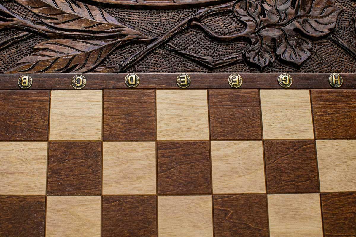 Pomegranate and Grapevine chess and backgammon set - view 5