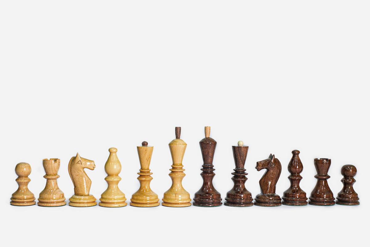 Pomegranate and Grapevine chess and backgammon set - view 6
