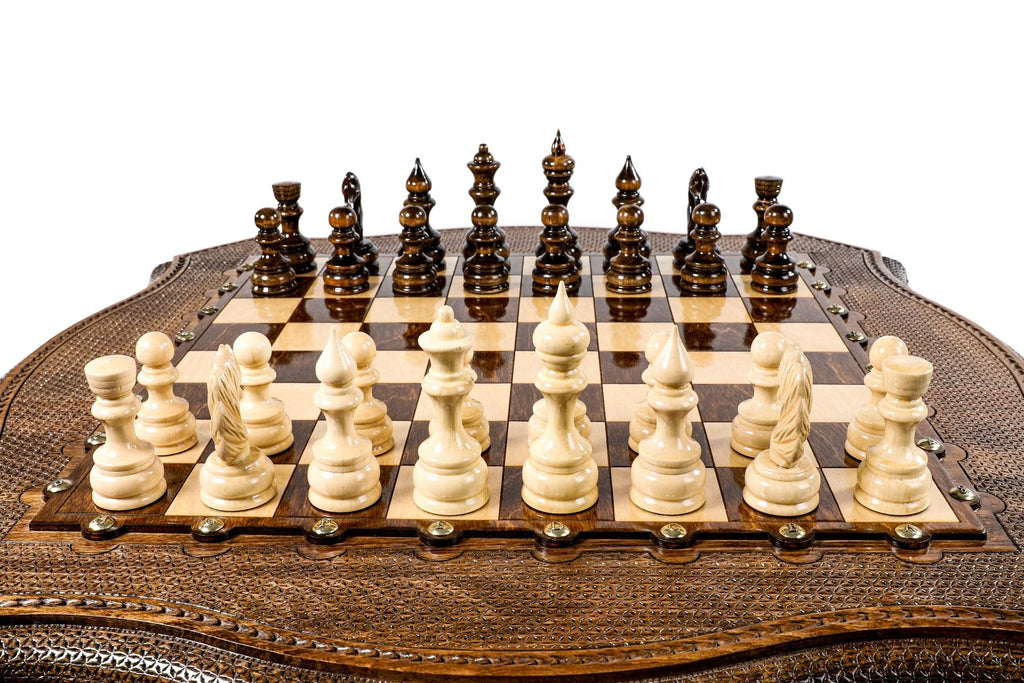 Exquisite Handmade Luxury Chess Table - Artisan Crafted - Unumperfectus