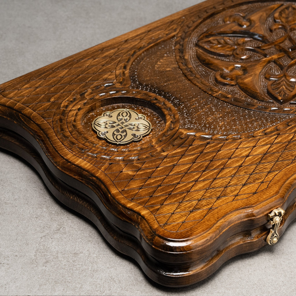 Luxury Backgammon Set – Ornate Design with Bronze Details - Unumperfectus