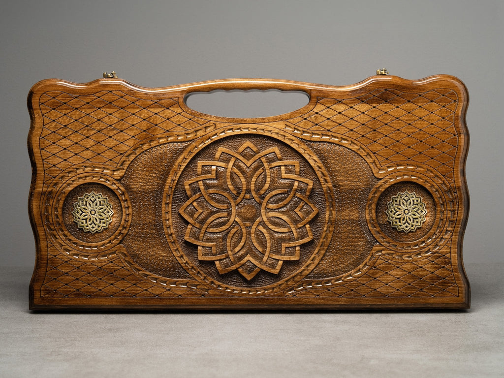 Luxury Backgammon Set – Ornate Carved Design - Unumperfectus