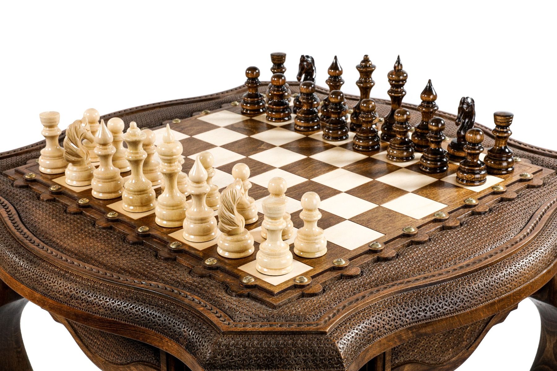 Chess Table with Contour Outline by Hrachya Ohanyan - Unumperfectus
