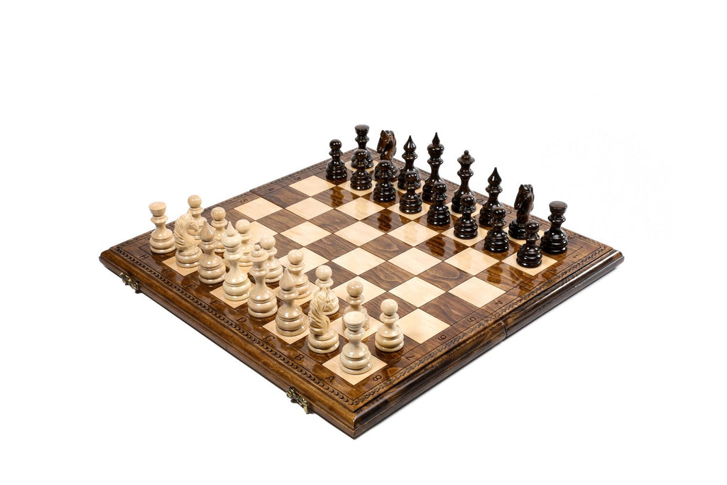 Luxury Hand-Carved Classic Wooden Chess Set - Unumperfectus