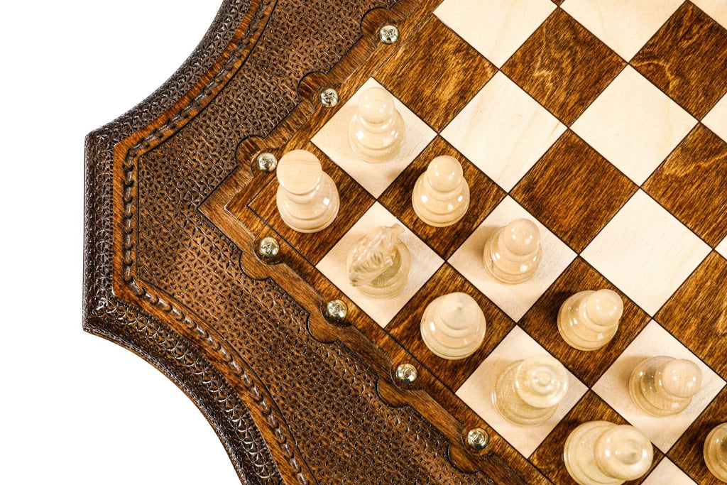 Exquisite Handmade Luxury Chess Table - Artisan Crafted - Unumperfectus
