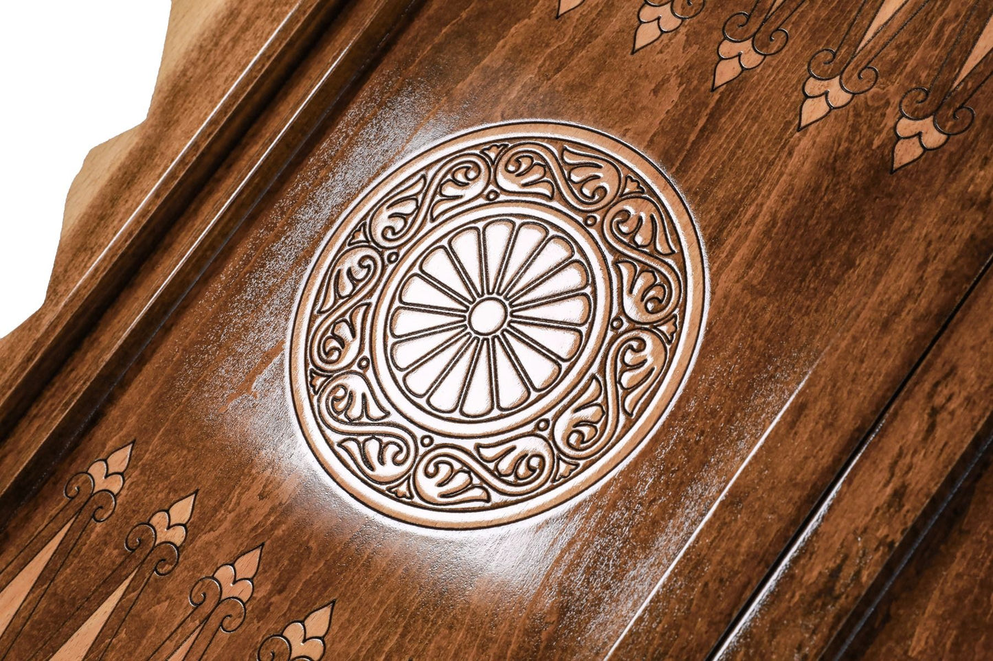 Bear & Deer Two-Sided Backgammon Set - Mountain Contour Design