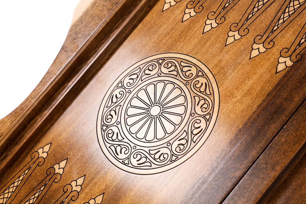 Backgammon Board - Hand-Carved Deer