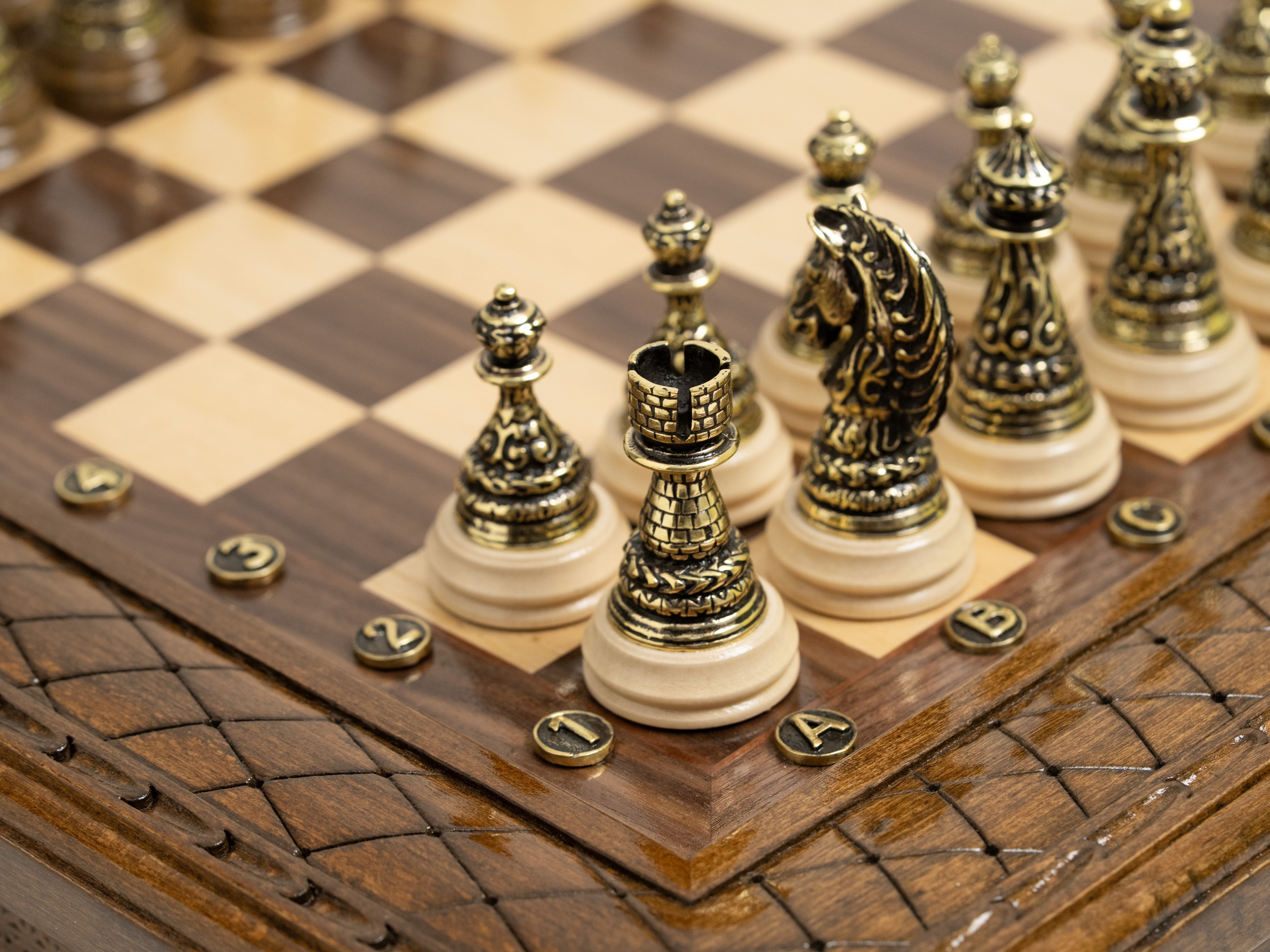 Handmade Chess Set with Storage & Bronze Pieces - Luxury Handcrafted Set - Unumperfectus