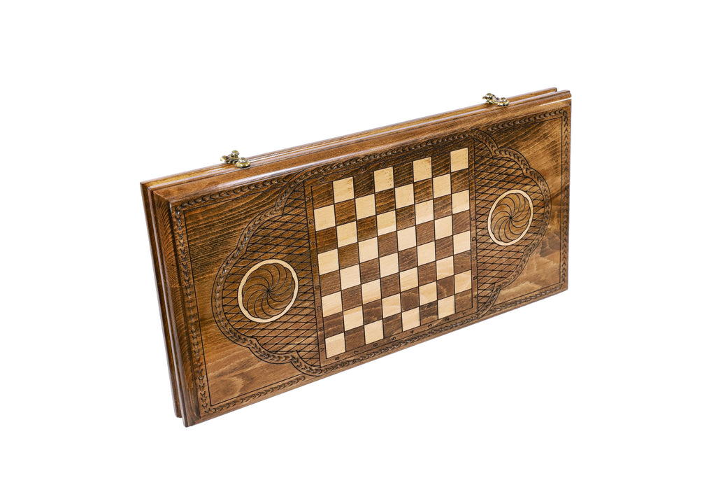 Back cover of the ornament backgammon set: chequerboard inside the lattice with an eternity whirl at each end