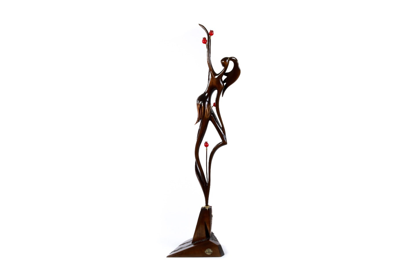 Handmade Armenian pomegranate sculpture — carving detail