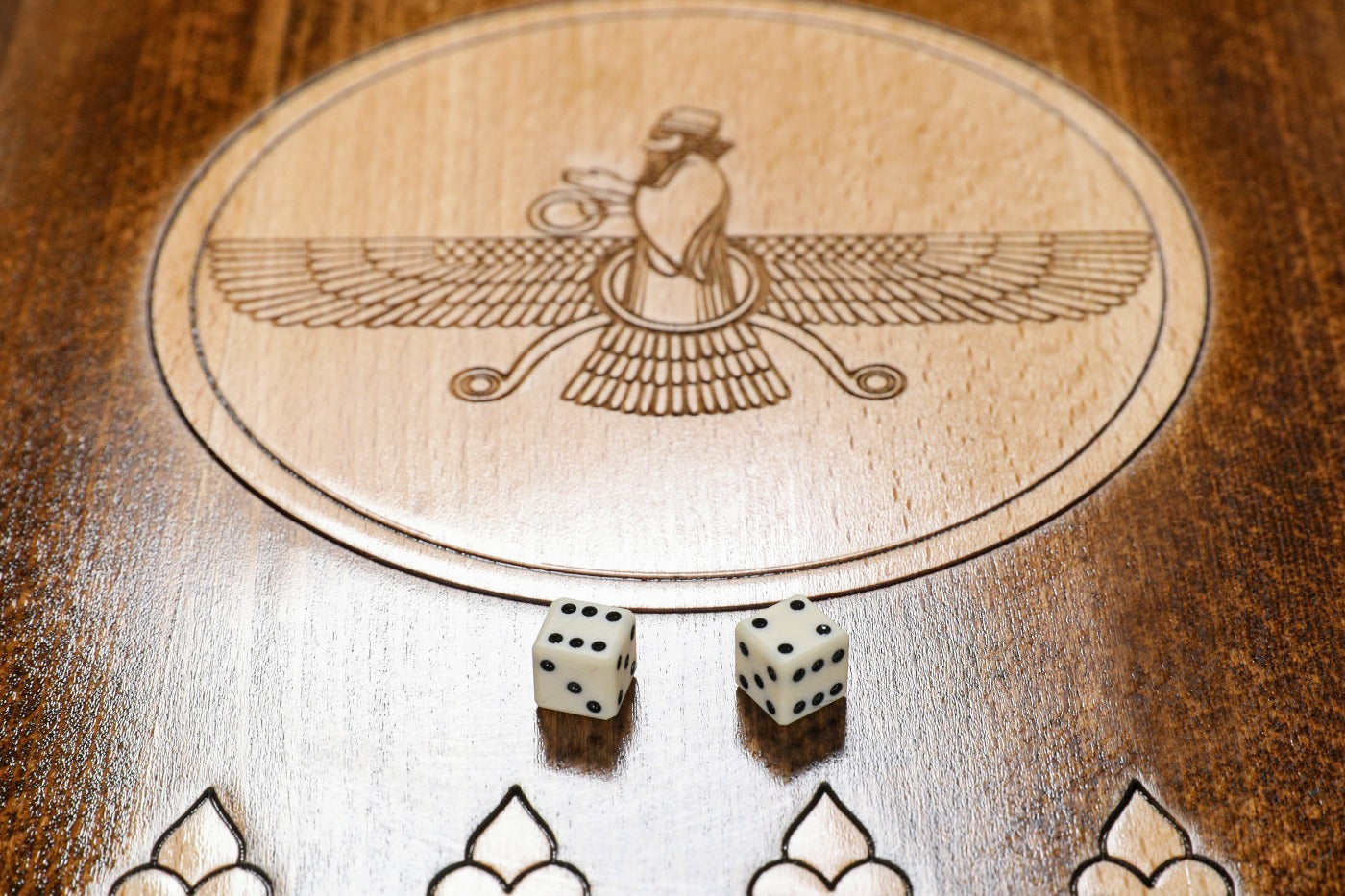 Backgammon Board - Assyrian Logo - Unumperfectus