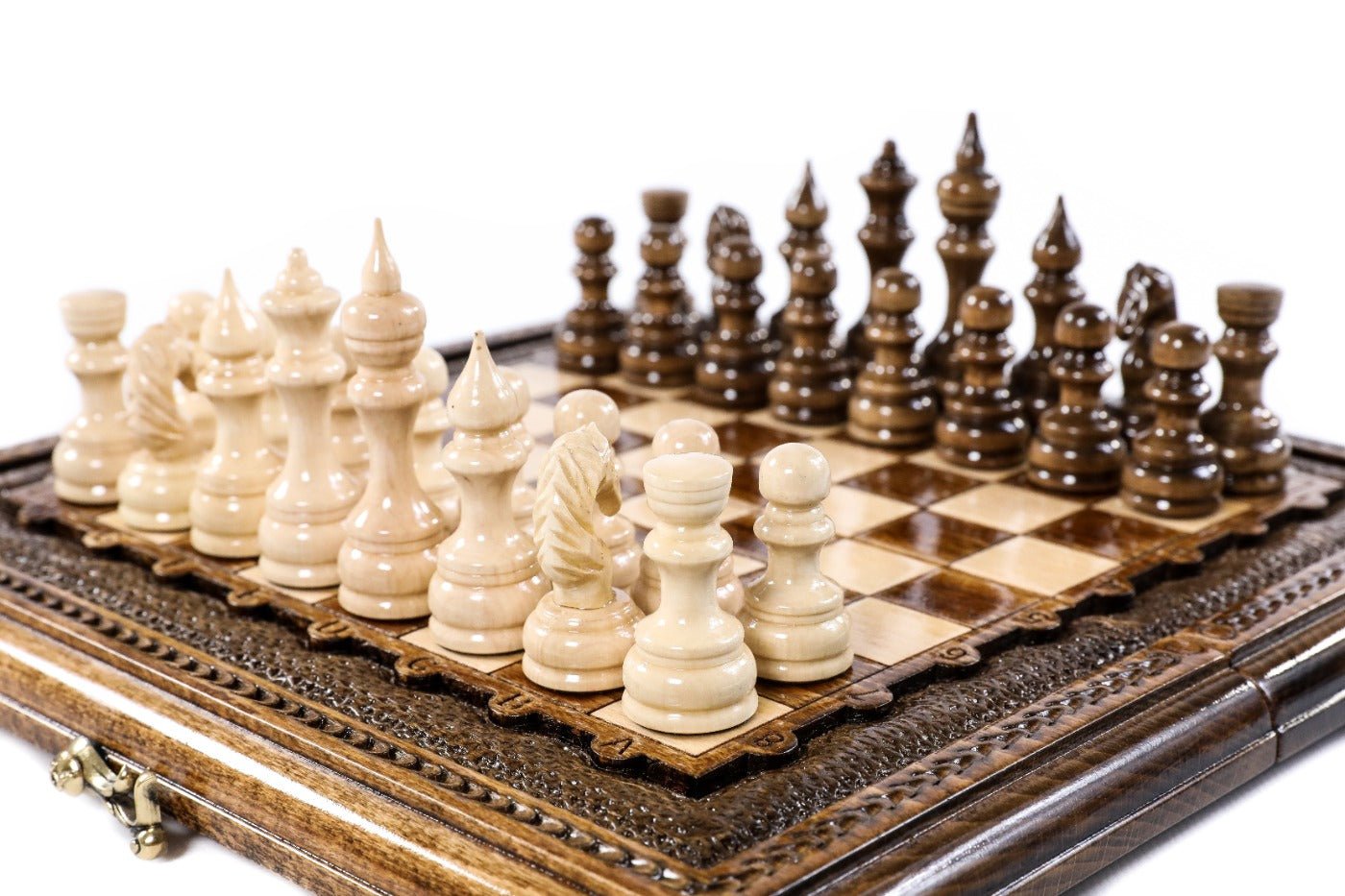 Small handcrafted beech wood chess board 2-in-1 minimalist travel set