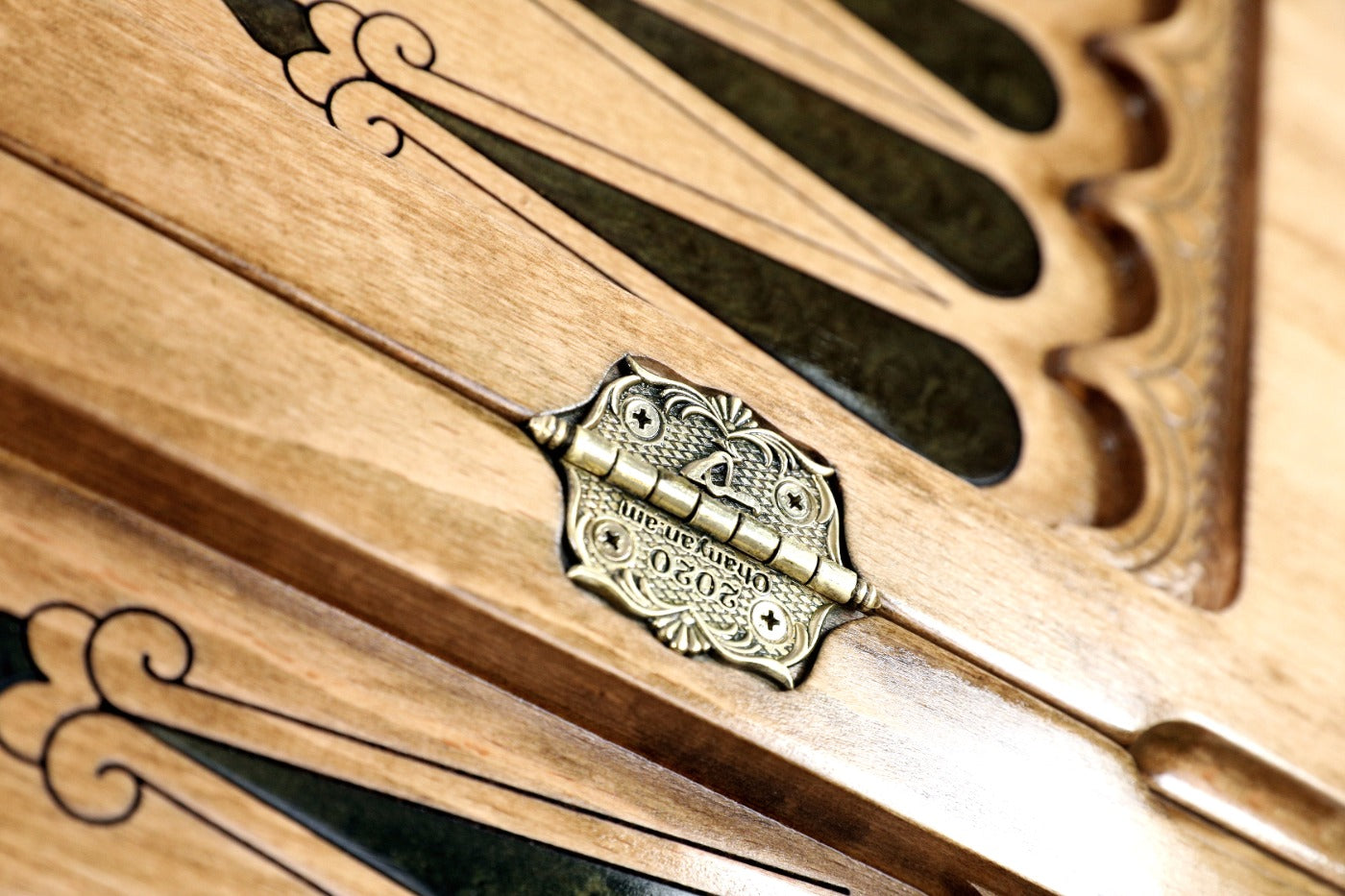Backgammon Board - Pomegranate Tree & Green Epoxy