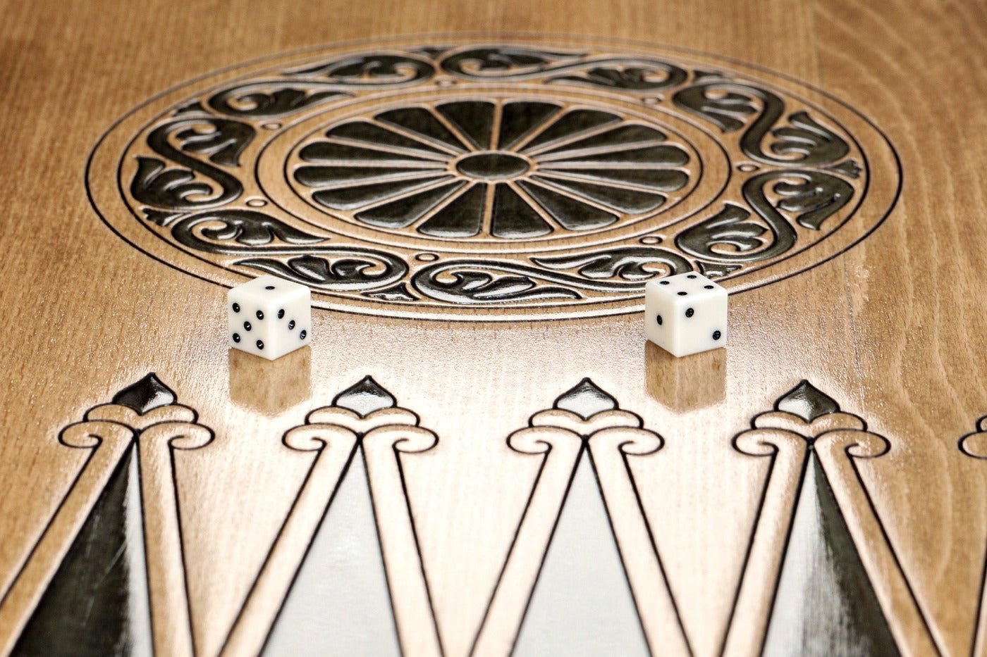 Backgammon Board - Pomegranate Tree & Green Epoxy - Unumperfectus