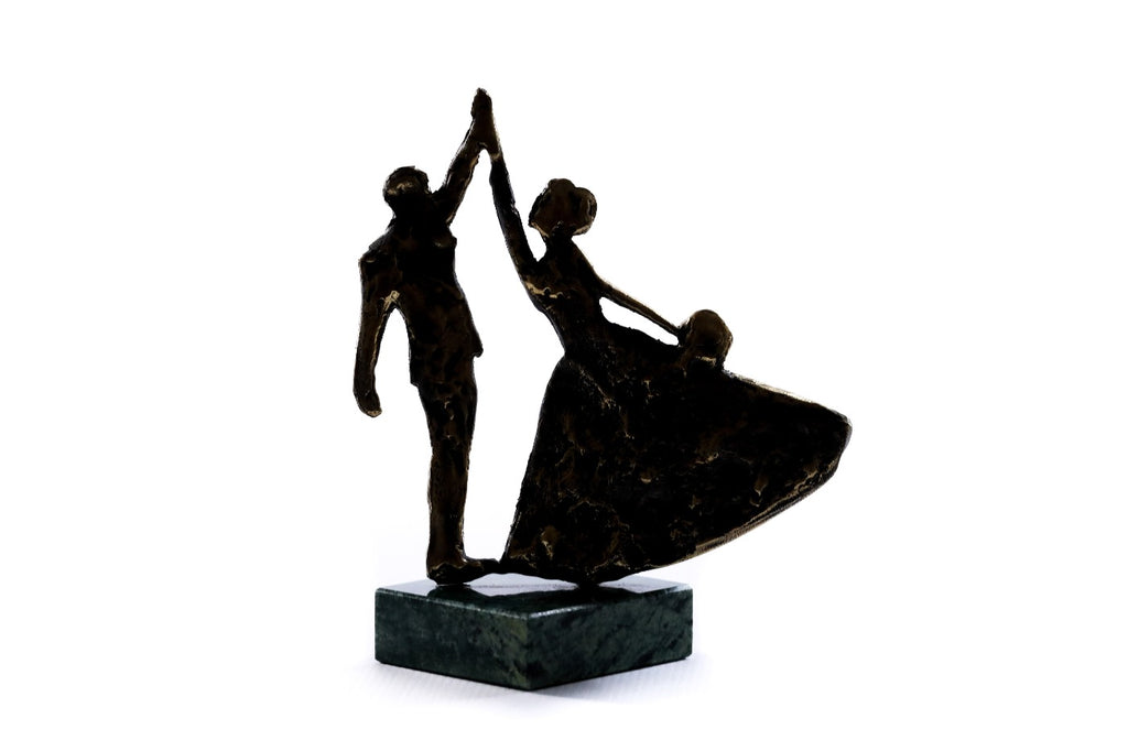 Bronze Wedding Waltz sculpture by Hrachya Ohanyan — angle view