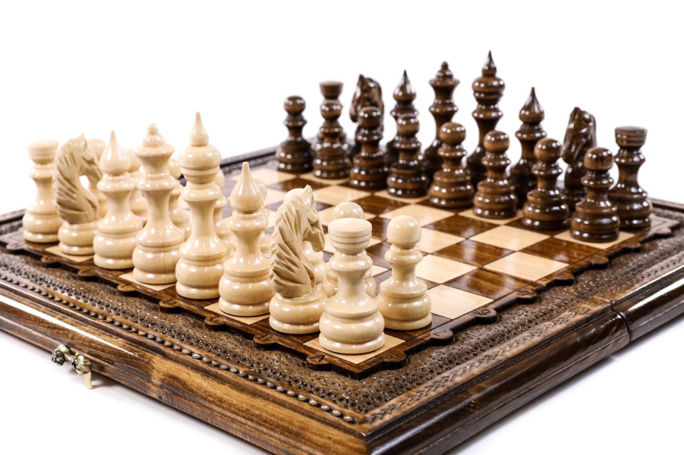 Small handcrafted beech wood chess board 2-in-1 minimalist design
