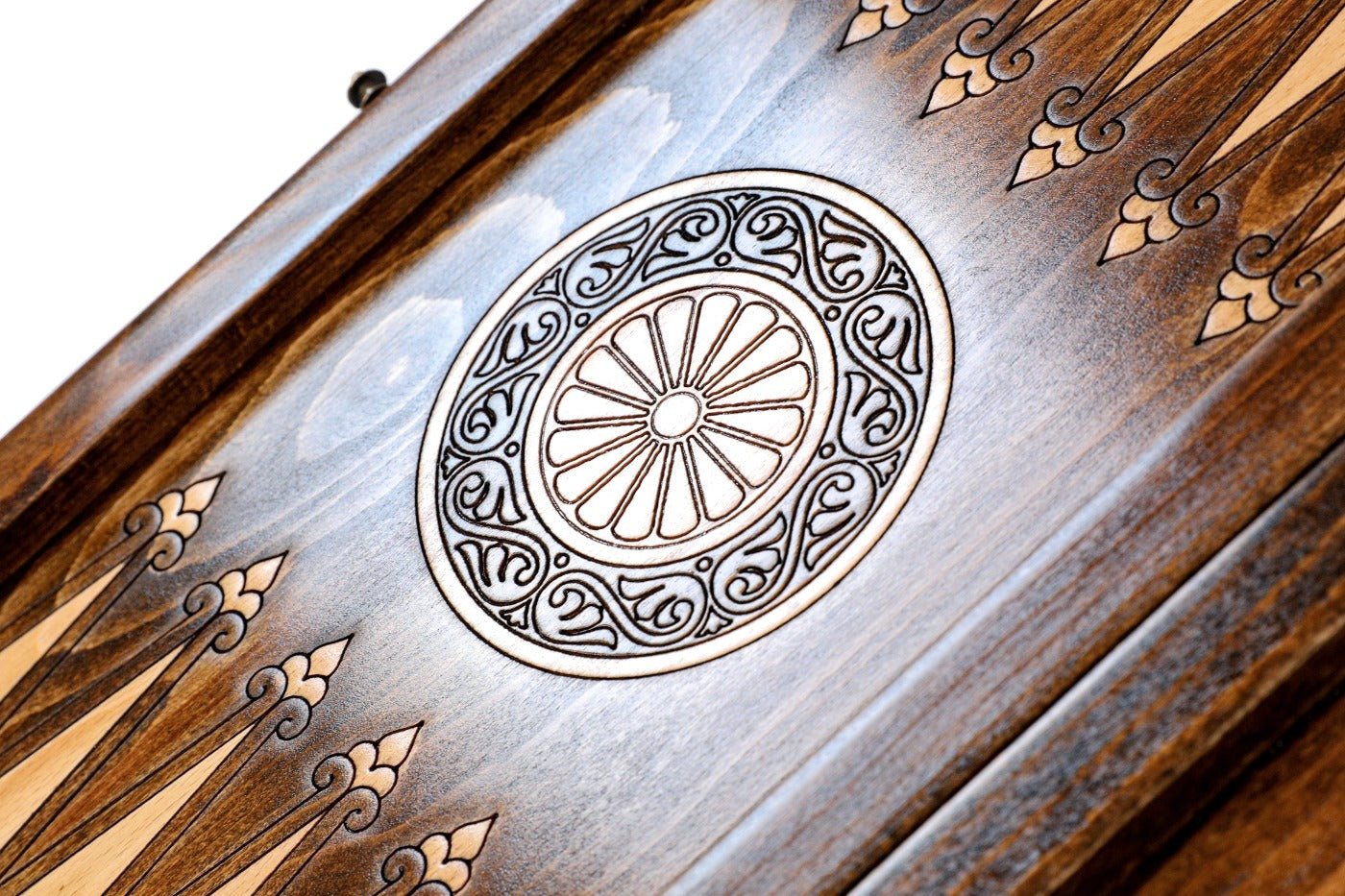 Backgammon Board - Mount Ararat Classic Wooden Design - Unumperfectus