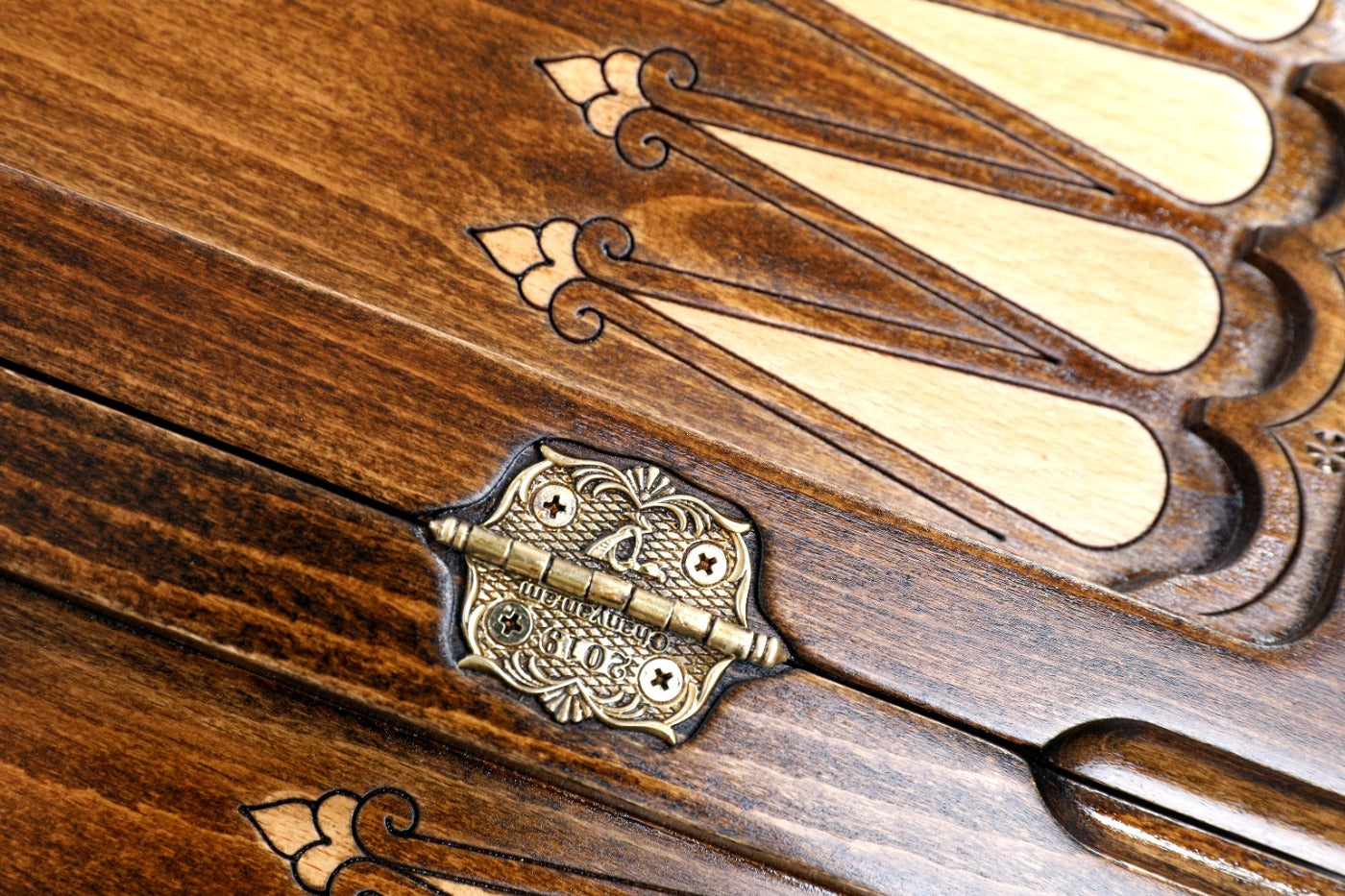 Backgammon Board - Mount Ararat Classic Wooden Design