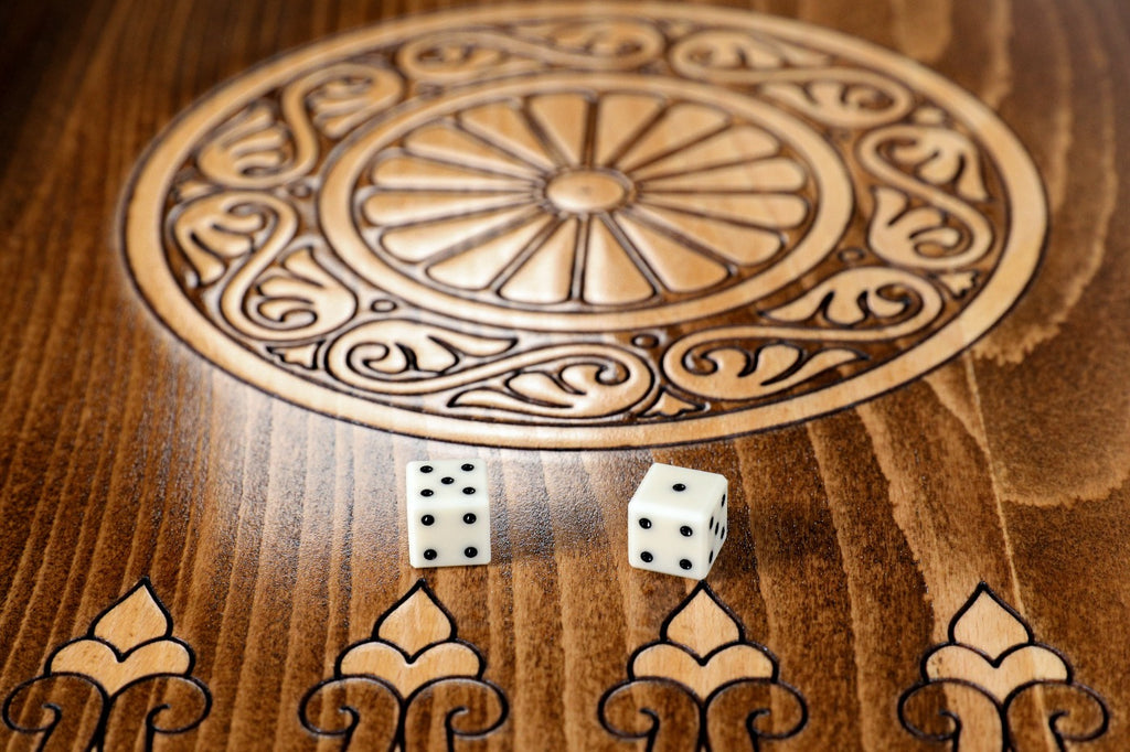 Backgammon Board - Eagle’s Nest Classic Wooden Design