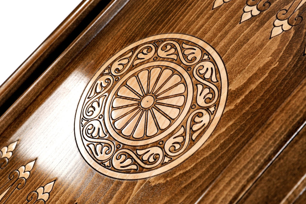 Backgammon Board - Eagle’s Nest Classic Wooden Design