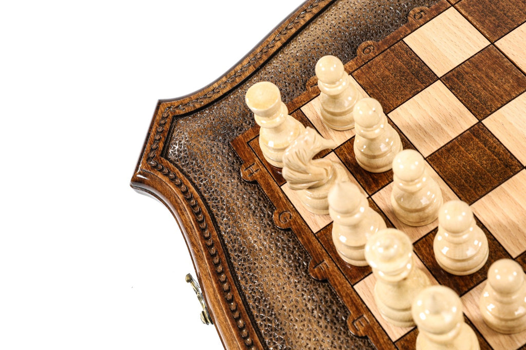 Chess Set with Contour Outline – Unique Wooden Chess Board - Unumperfectus