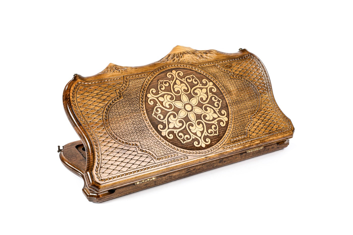 Closed backgammon board showing the ornamental snowflake motif and Mount Ararat outline.