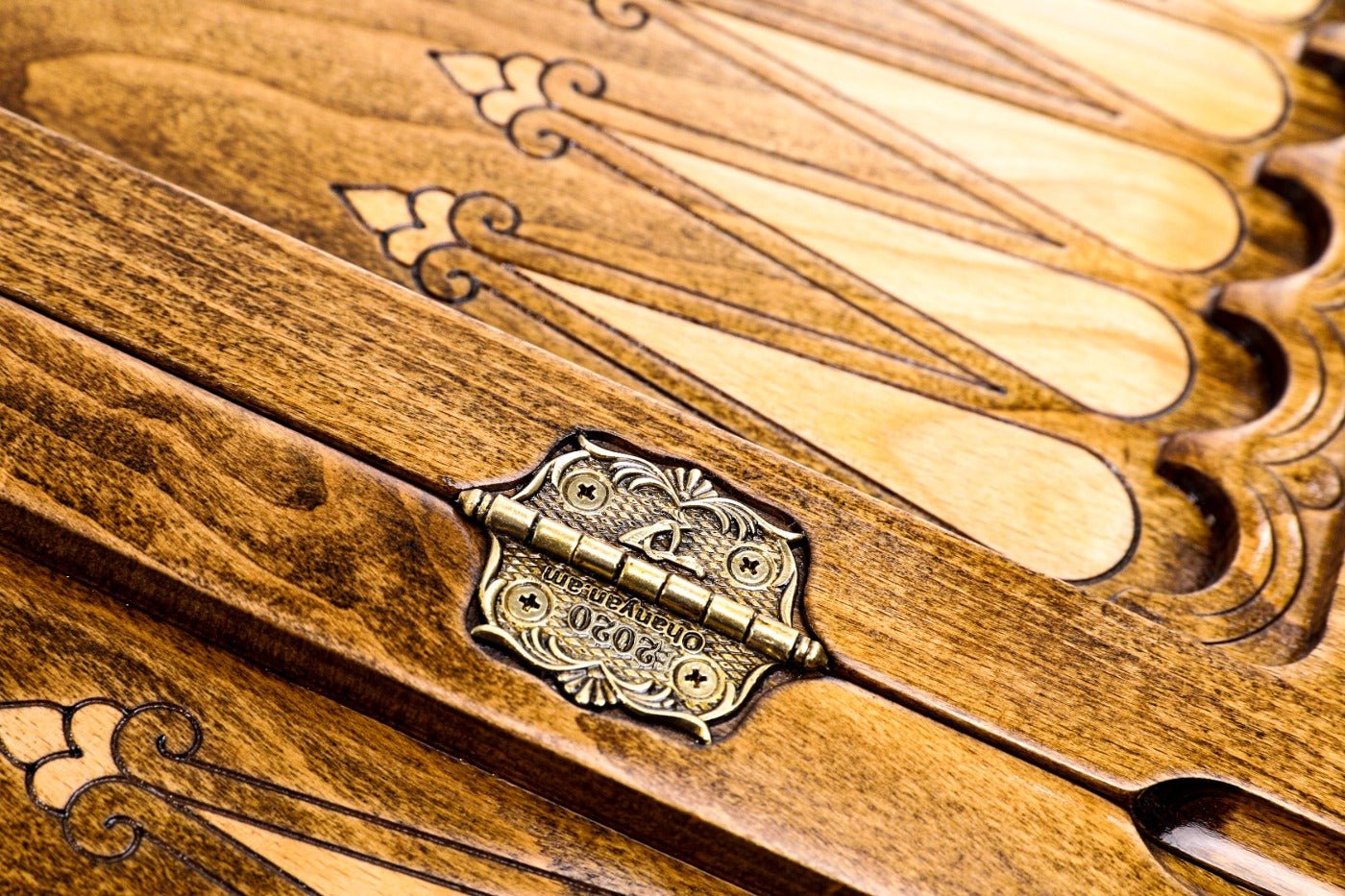 Backgammon Board - Hayastan Heritage Wooden Design - Unumperfectus