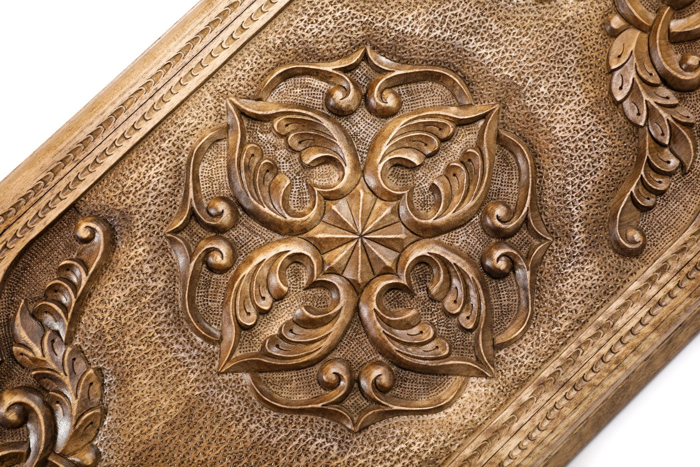 Backgammon Board - Ornamental Bas-Relief Wooden Design