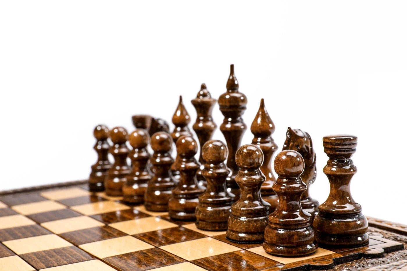 Classic Carved Chess Set – Wooden Chess Set 11.8" - Unumperfectus