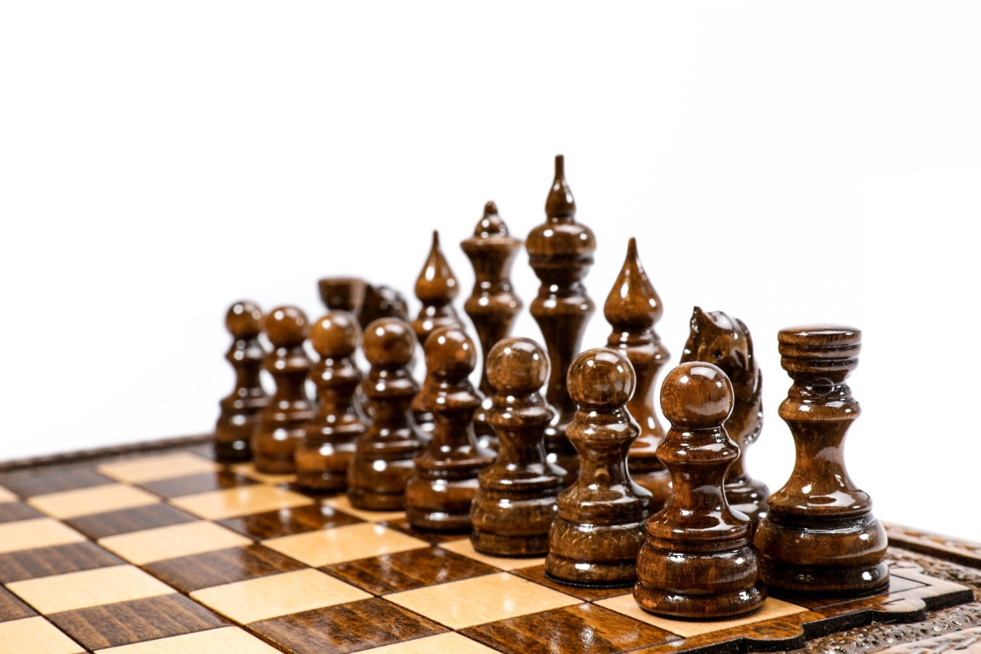 Classic Carved Chess Set – Wooden Chess Set 11.8" - Unumperfectus