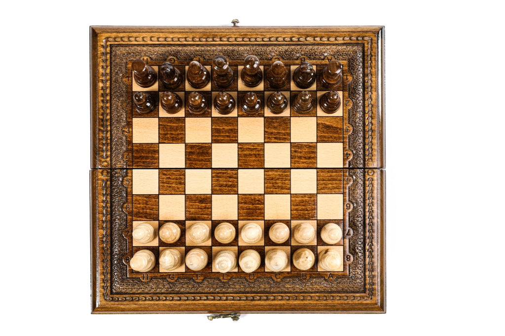 Classic Carved Chess Set – Wooden Chess Set 11.8" - Unumperfectus