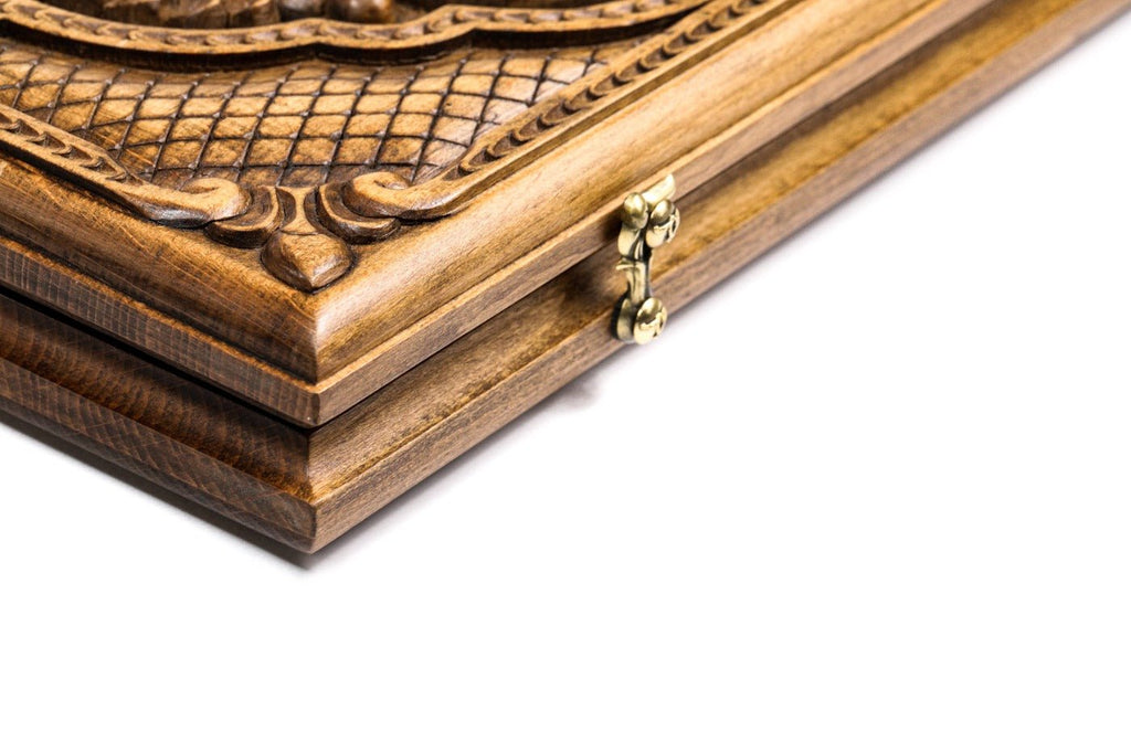 Backgammon Board - Ornamental Bas-Relief Wooden Design - Unumperfectus