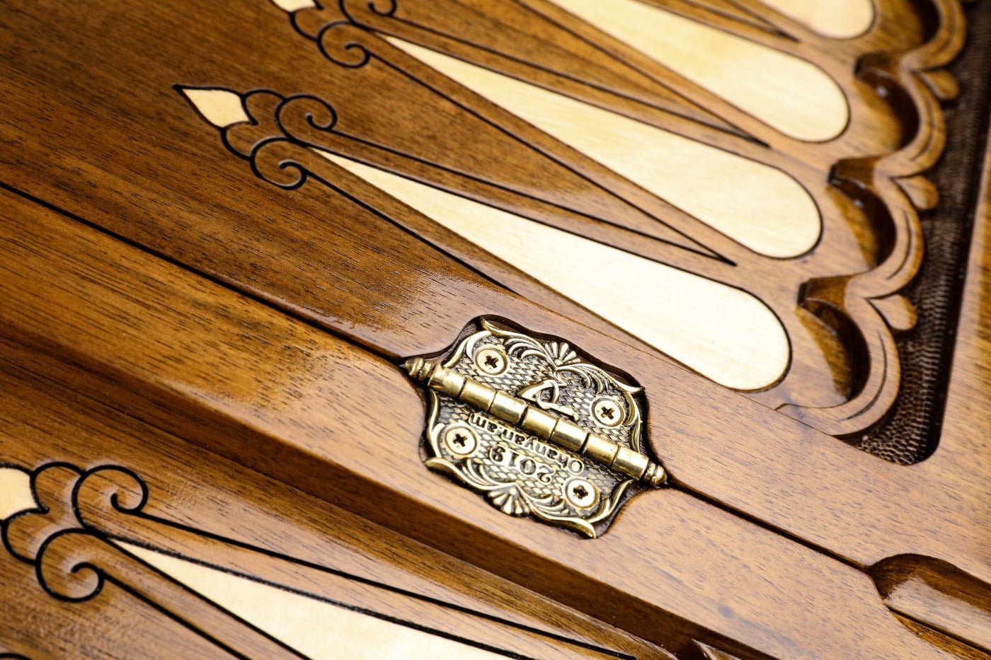Backgammon Board - Etchmiadzin Cathedral & Mount Ararat - Unumperfectus