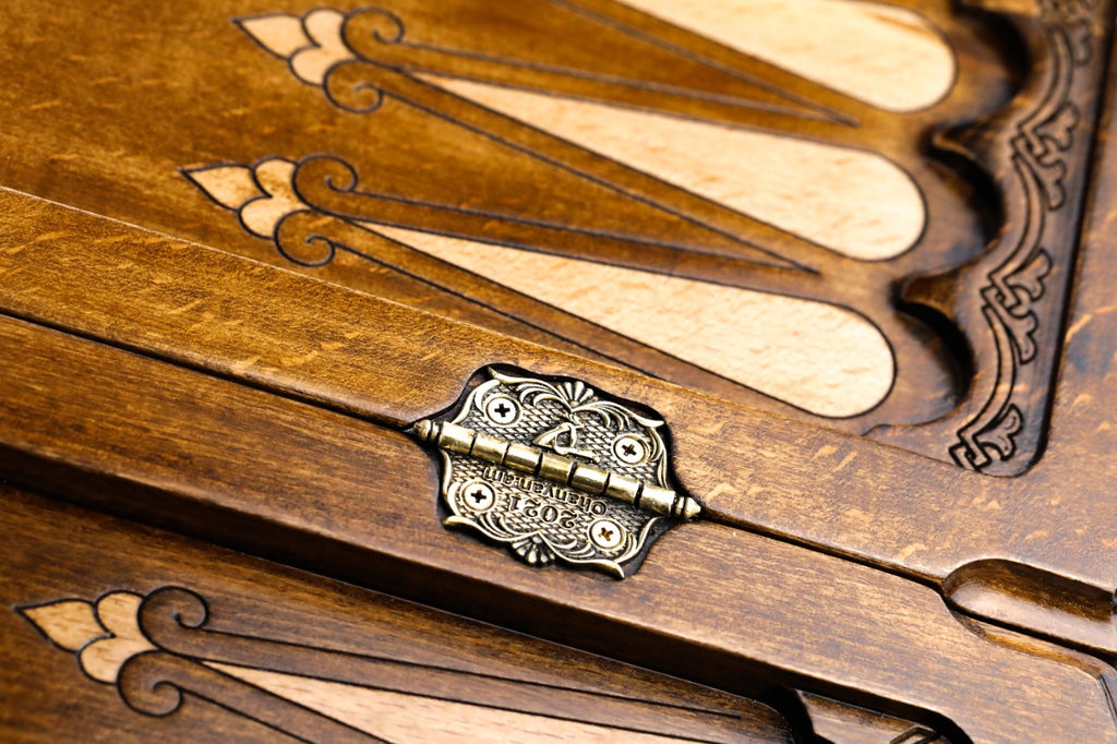 Backgammon Board - Pomegranate - Unumperfectus