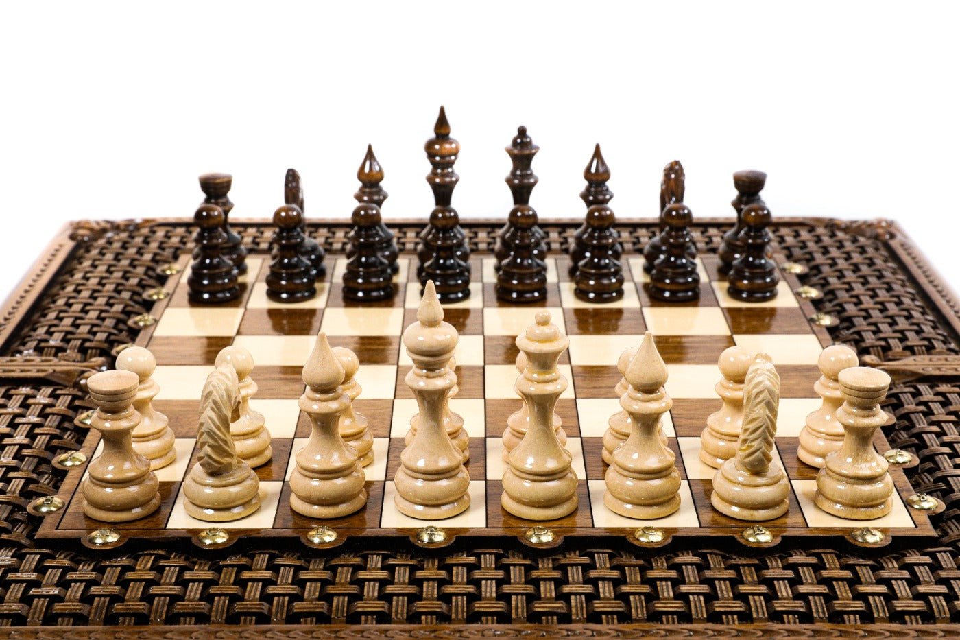 Luxury Carved Chess Set & Backgammon with Ornamental Braid Pattern - Unumperfectus