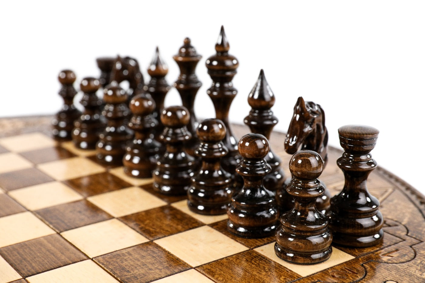 Circular Chess Set with ARMENIA Engraving – Wooden Chess Board - Unumperfectus