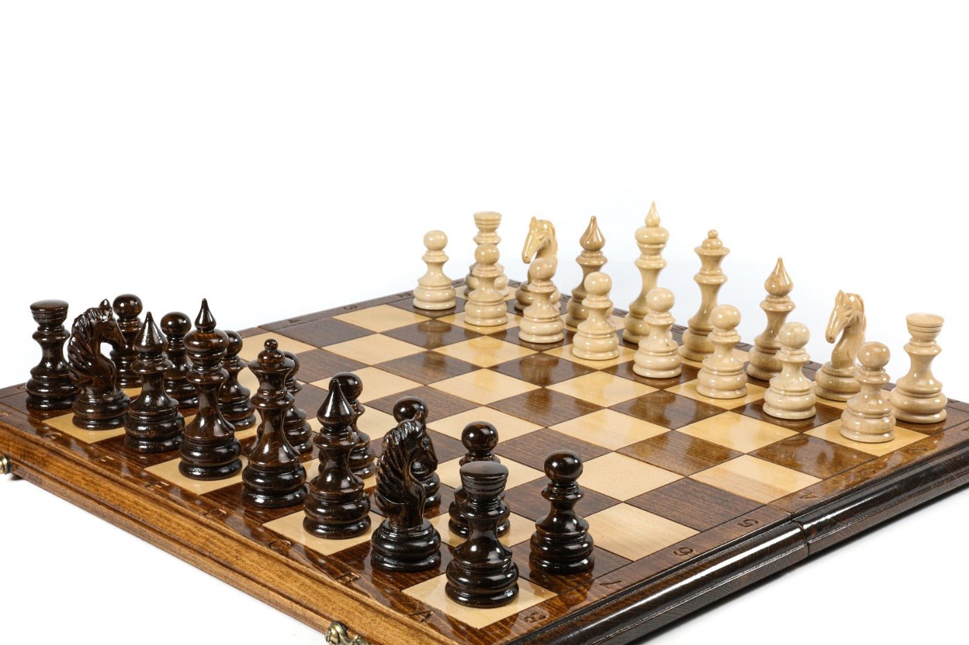 Handcrafted beech wood chess board 2-in-1 set minimalist design