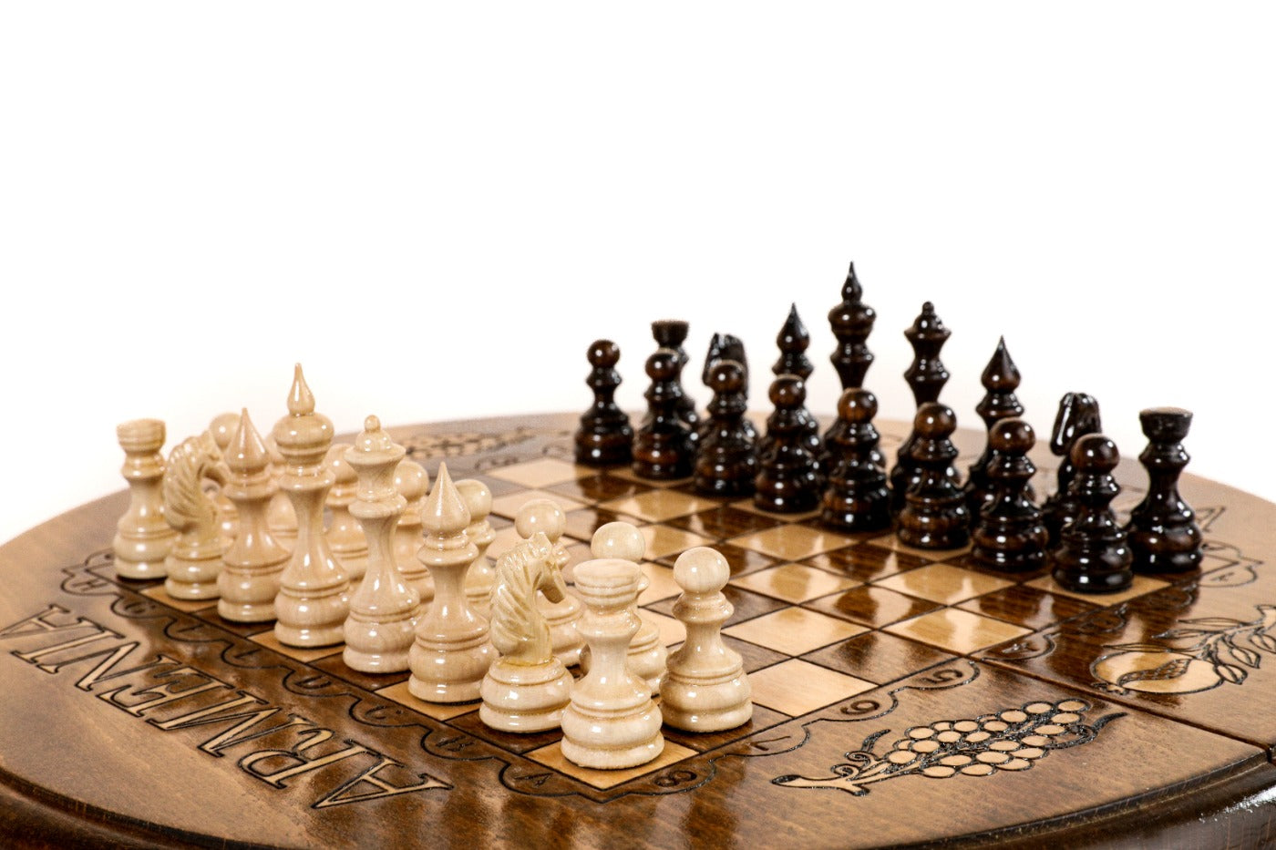 round chess board engraved ARMENIA design