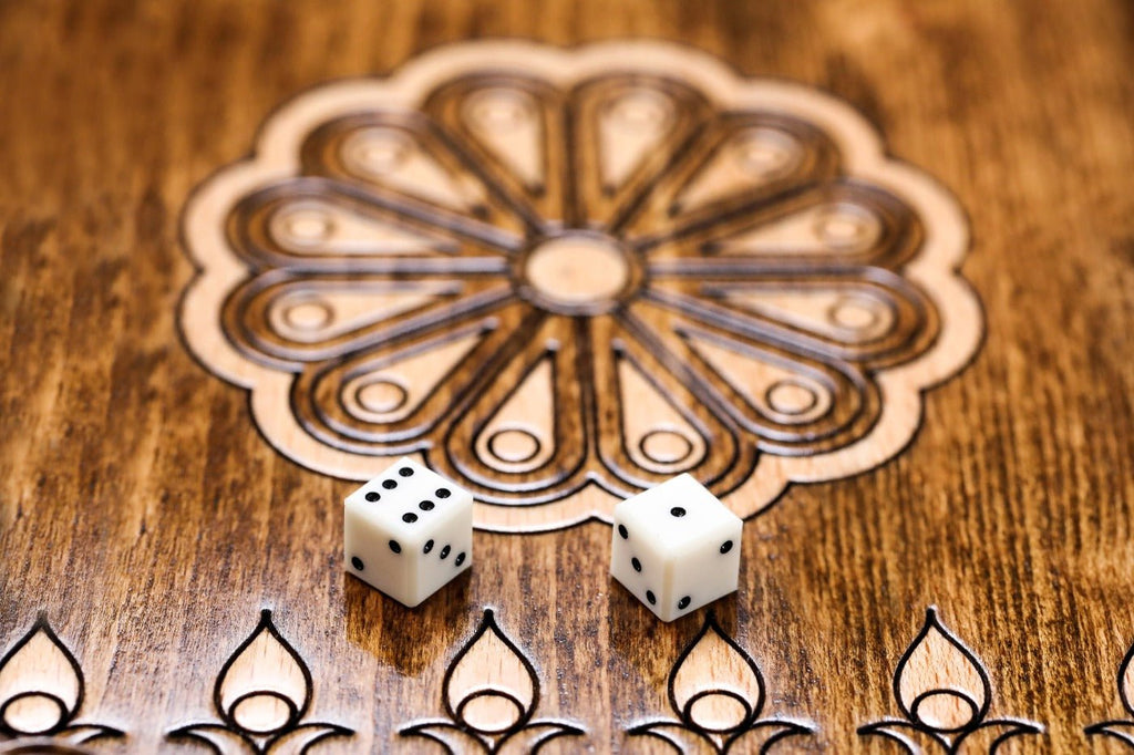 Wooden Backgammon Board Ornamental Motif Classic 23.6" | 60 cm - Unumperfectus