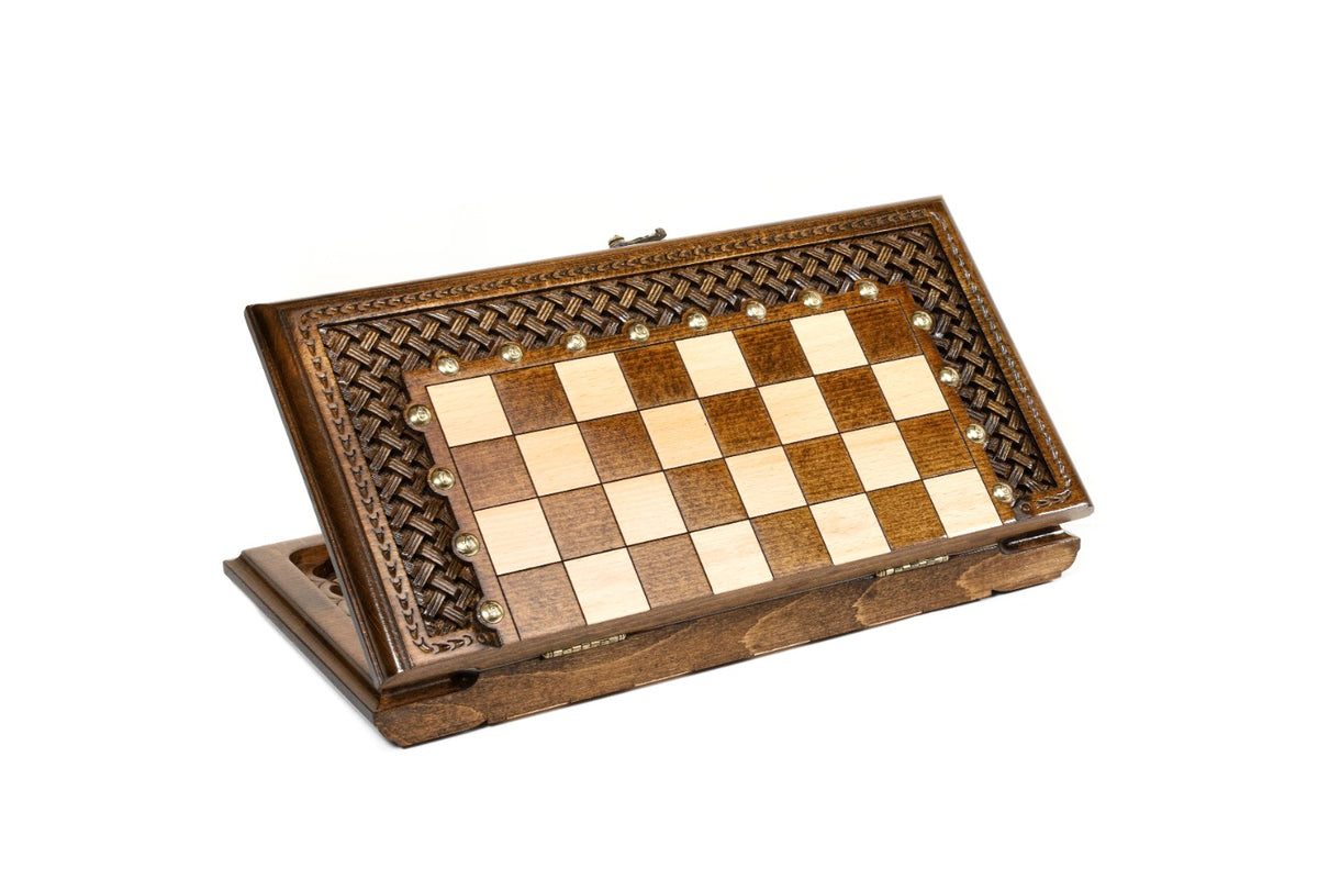 Closed 40 cm chess board standing on edge, carved braid frame with bronze studs