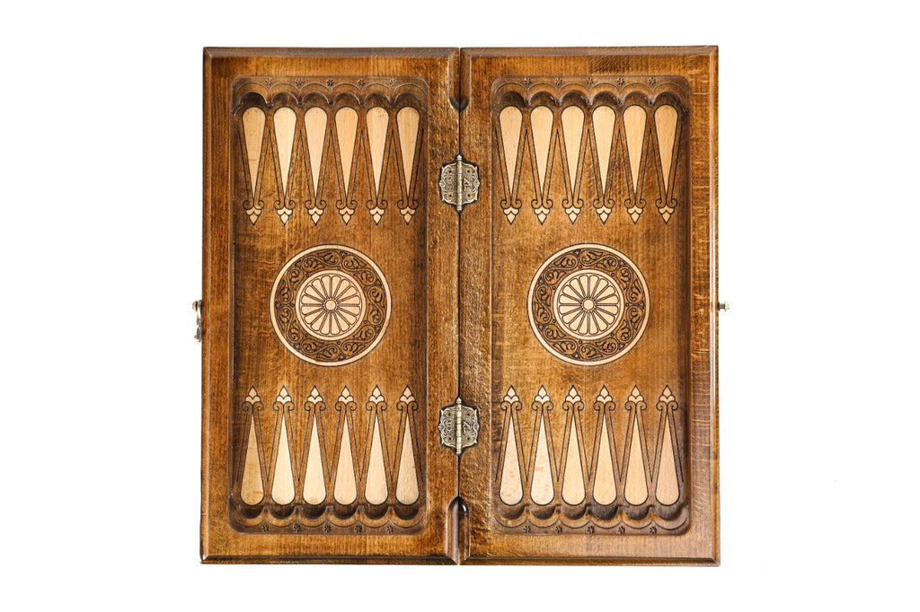 Backgammon field of the combo set laid flat, carved pointed-arch points and central wheel ornaments