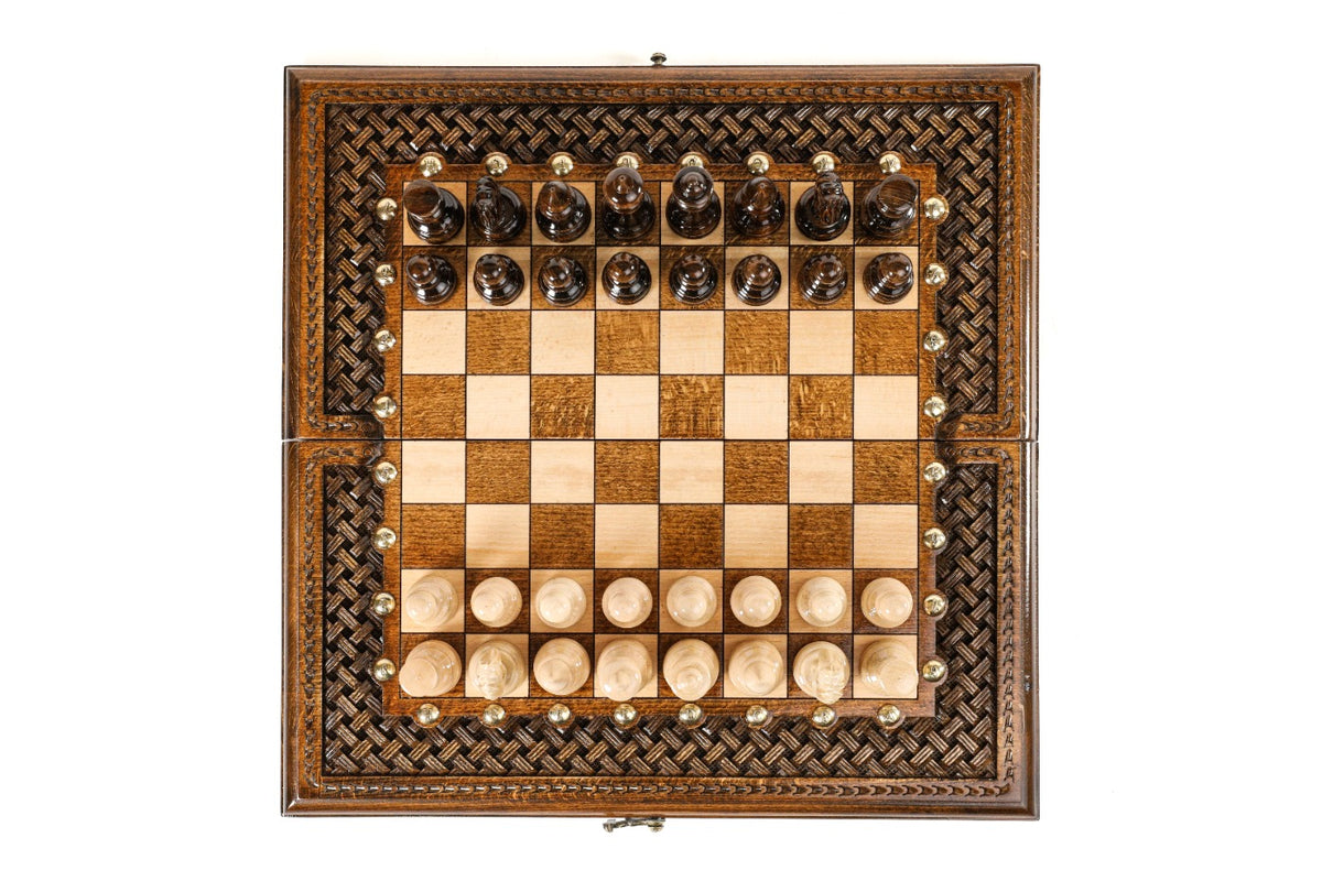 Top-down view of the carved braid chess set with all 32 pieces in starting position