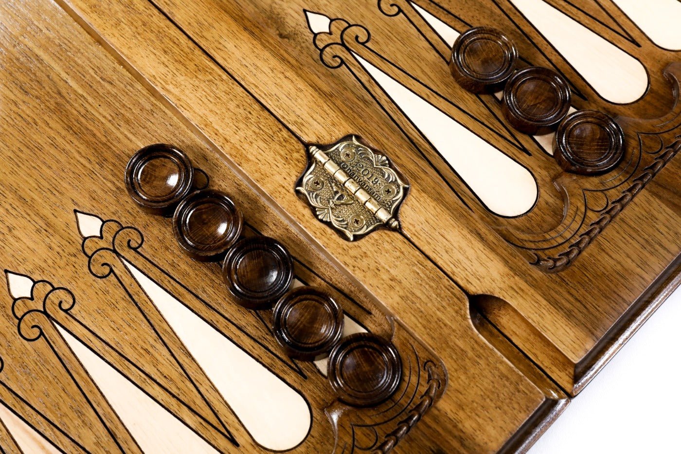 Backgammon Board - Coat of Arms of Armenia Classic Inlay & Braid Motif - Unumperfectus