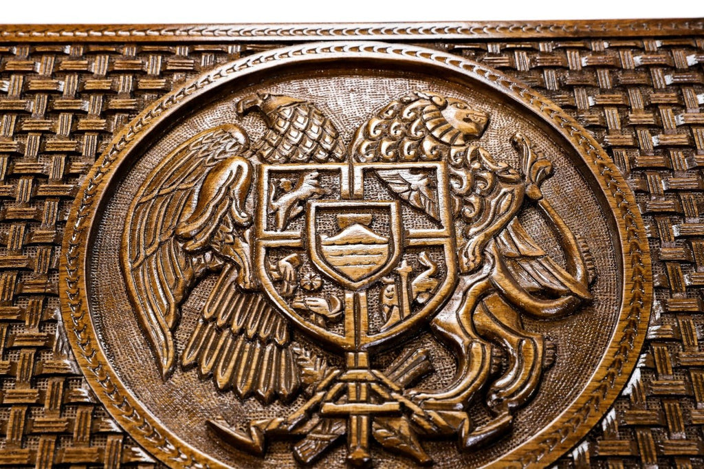 Backgammon Board - Coat of Arms of Armenia Classic Inlay & Braid Motif - Unumperfectus