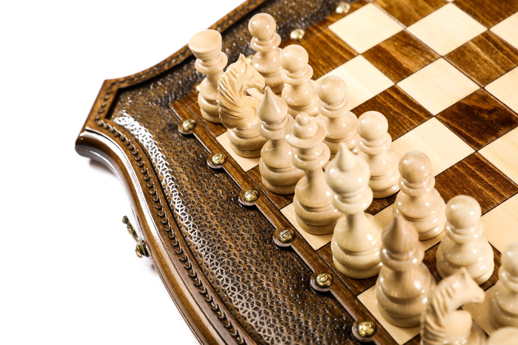 Contour Outline Chess Set with Bronze Details – Carved Wooden Chess Set - Unumperfectus