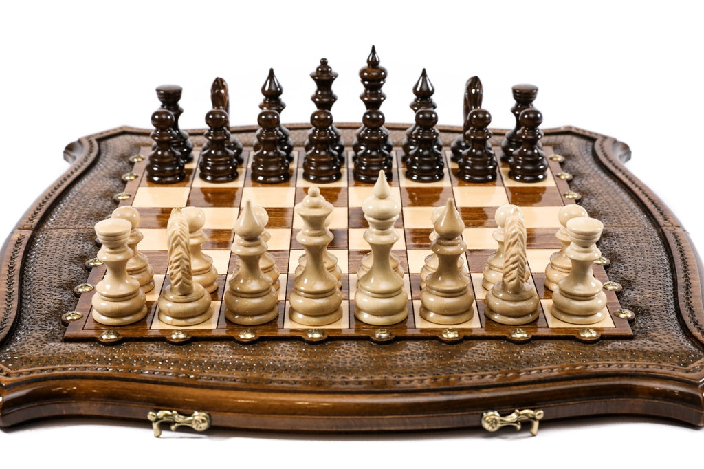 Contour Outline Chess Set with Bronze Details – Carved Wooden Chess Set - Unumperfectus