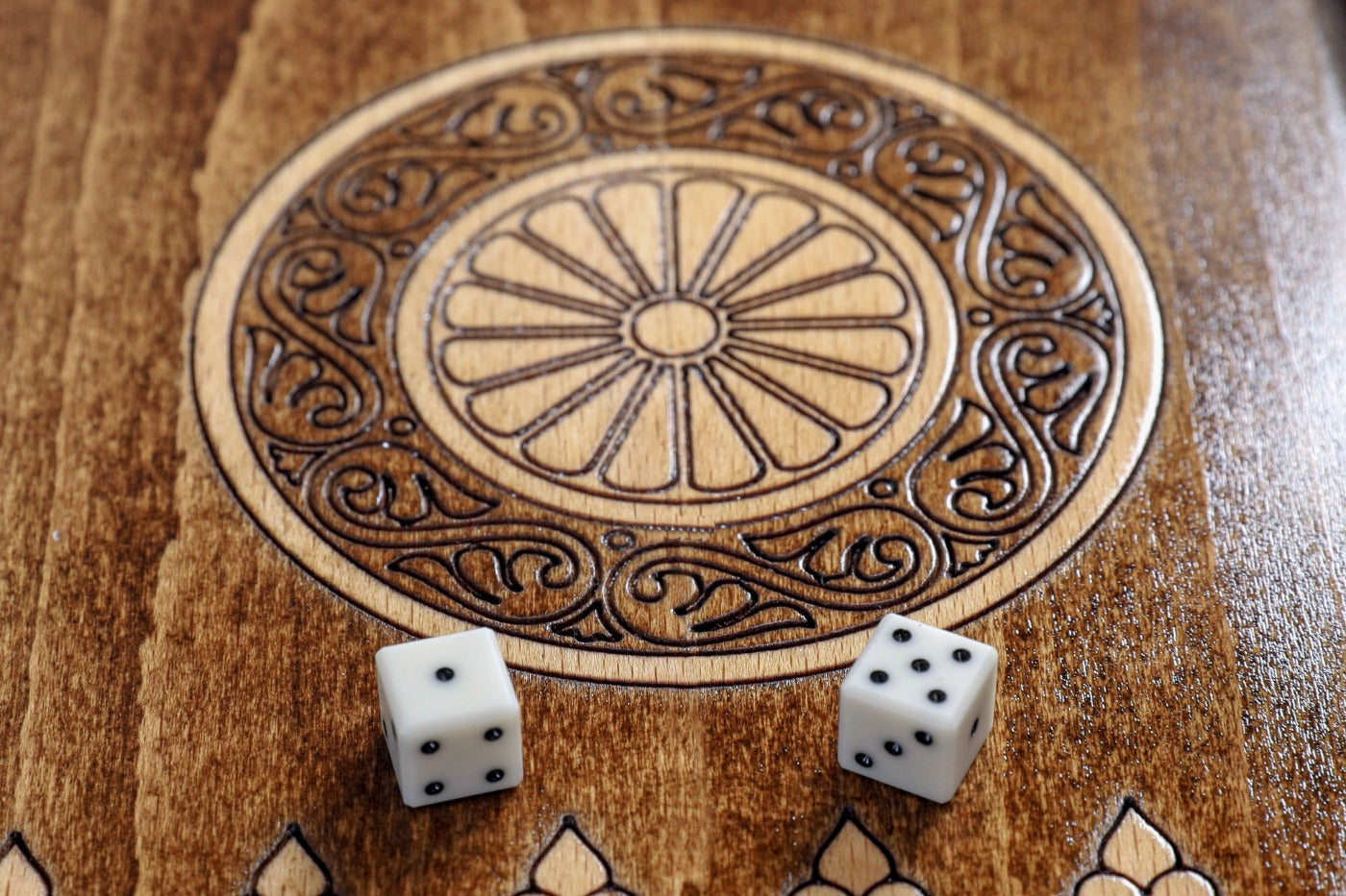Backgammon Board - Coat of Arms of Armenia - Unumperfectus