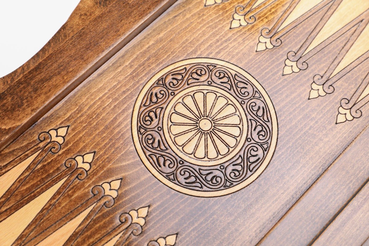 Backgammon Board - Ornamental Heritage - Unumperfectus