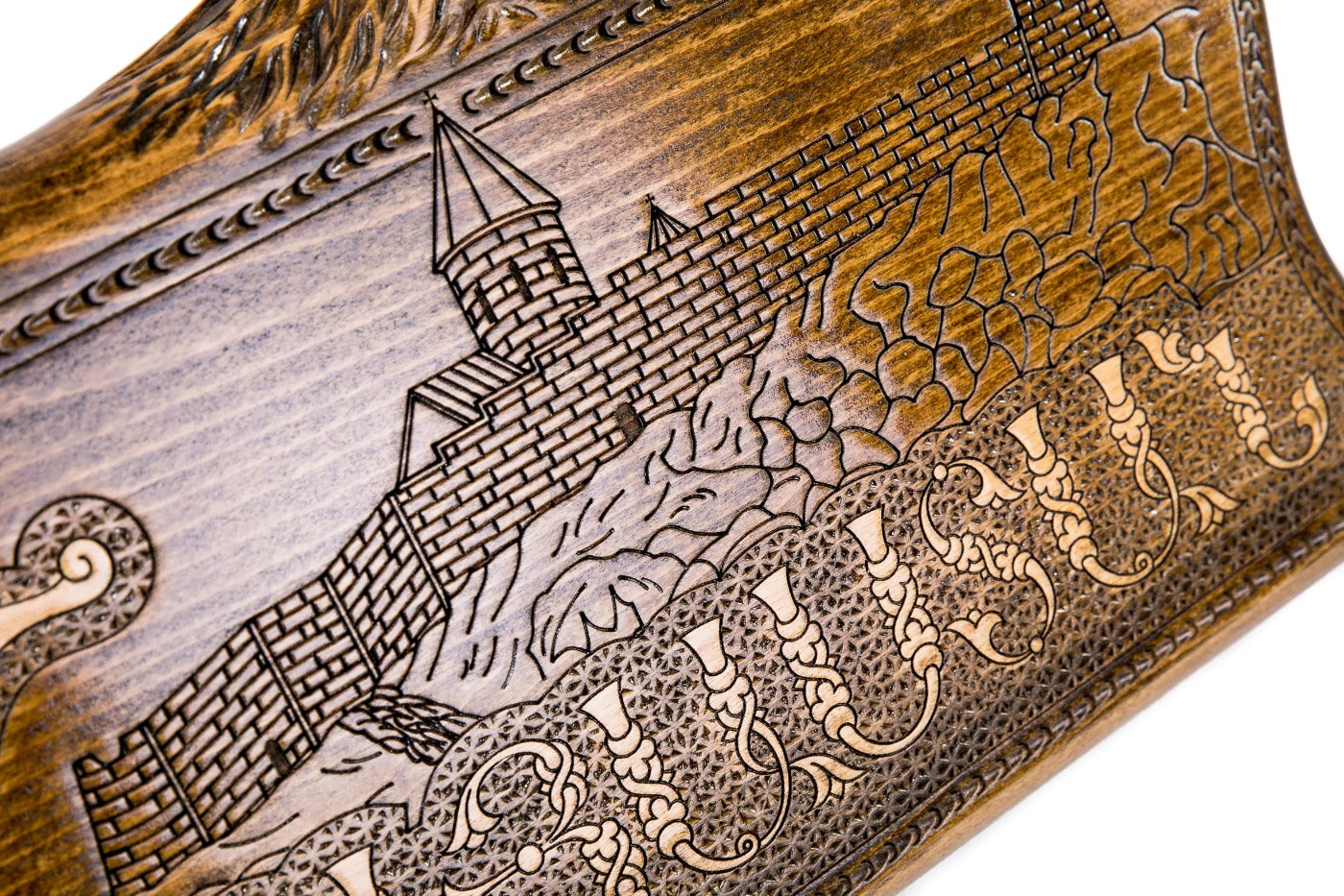 The interior view of the open Hrachya Ohanyan Hayastan set highlighting the smooth wood grain and professional-grade playing surface.