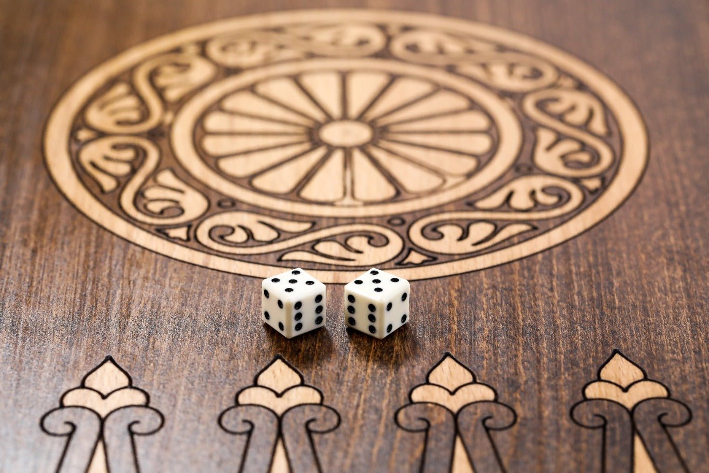 Backgammon Board - Ornamental Snowflake - Unumperfectus